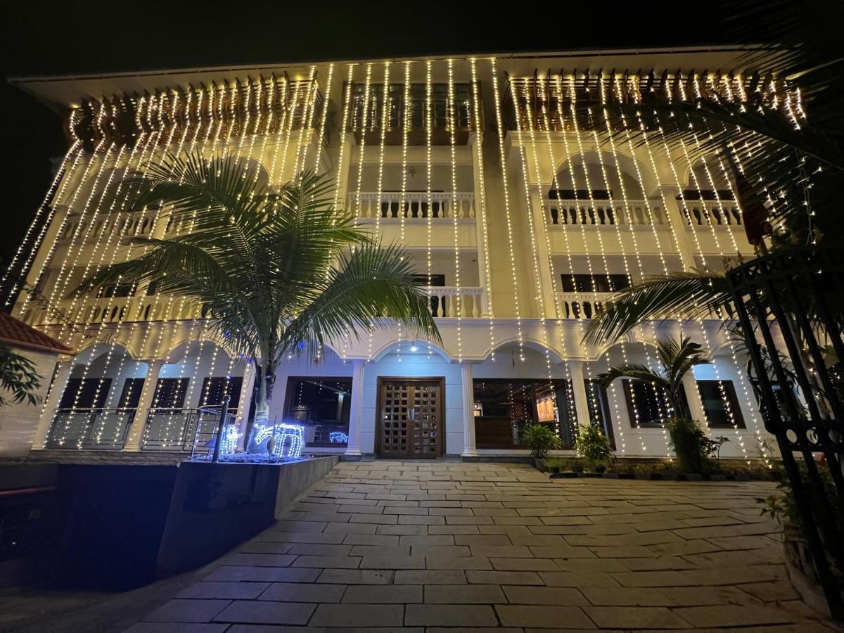 Sajjoys Hotel Varkala Exterior photo